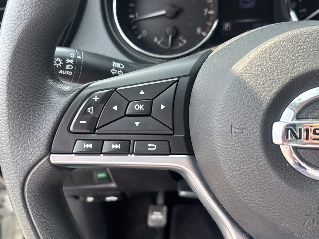 Used 2017 Nissan Rogue Sport SV FWD image 15