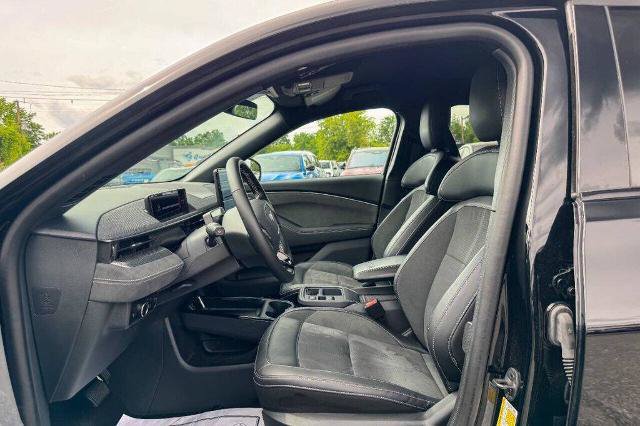 Certified 2025 Ford Mustang Mach-E GT AWD/4WD image 22