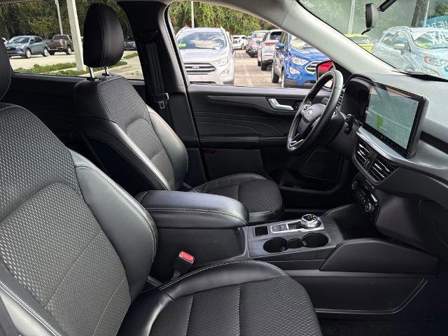 Certified 2025 Ford Escape Base image 28