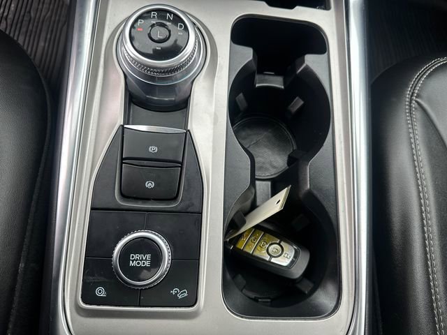 Certified 2022 Ford Explorer XLT w/ Equipment Group 202A image 38