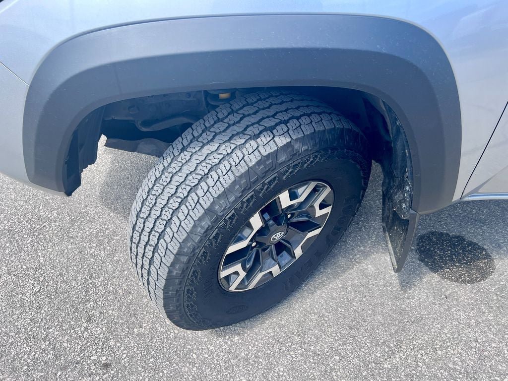 Used 2023 Toyota Tacoma TRD Off-Road AWD/4WD image 32