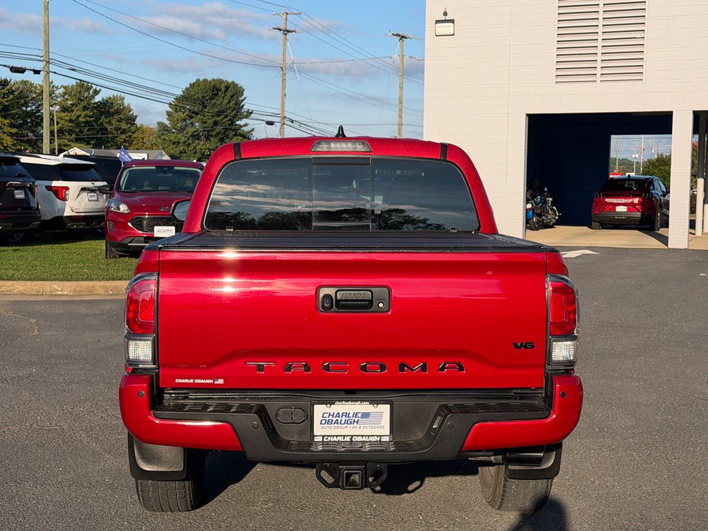 Used 2021 Toyota Tacoma TRD Sport w/ Technology Package AWD/4WD image 4