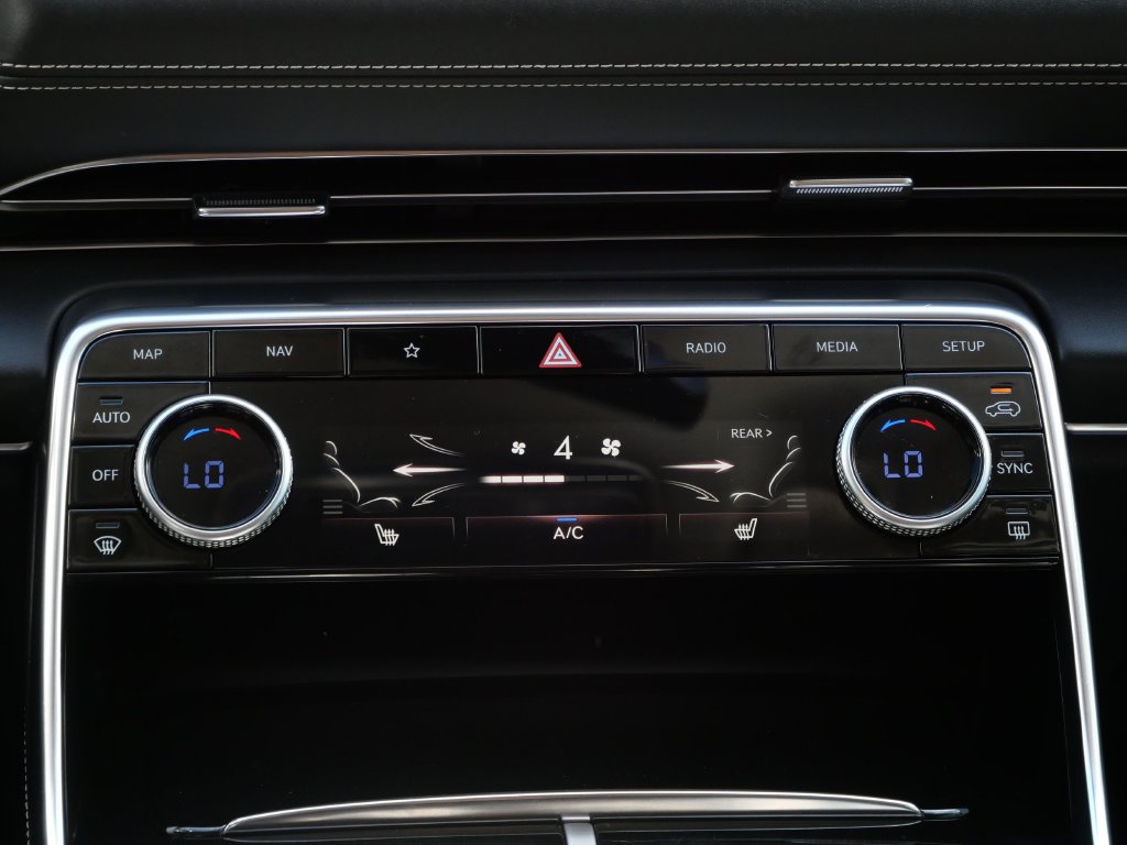 Used 2021 Genesis GV80 2.5T RWD image 18