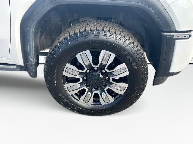 Used 2024 GMC Sierra 2500 Denali Ultimate AWD/4WD image 11
