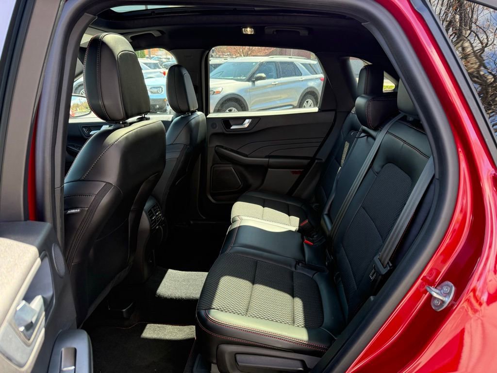 Certified 2023 Ford Escape ST-Line Select w/ Tech Pack #2 image 20