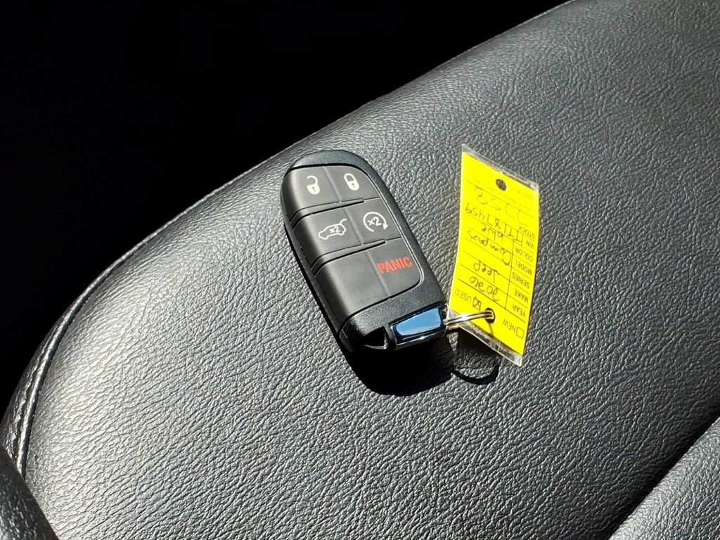Used 2026 Jeep Compass Limited AWD/4WD image 24