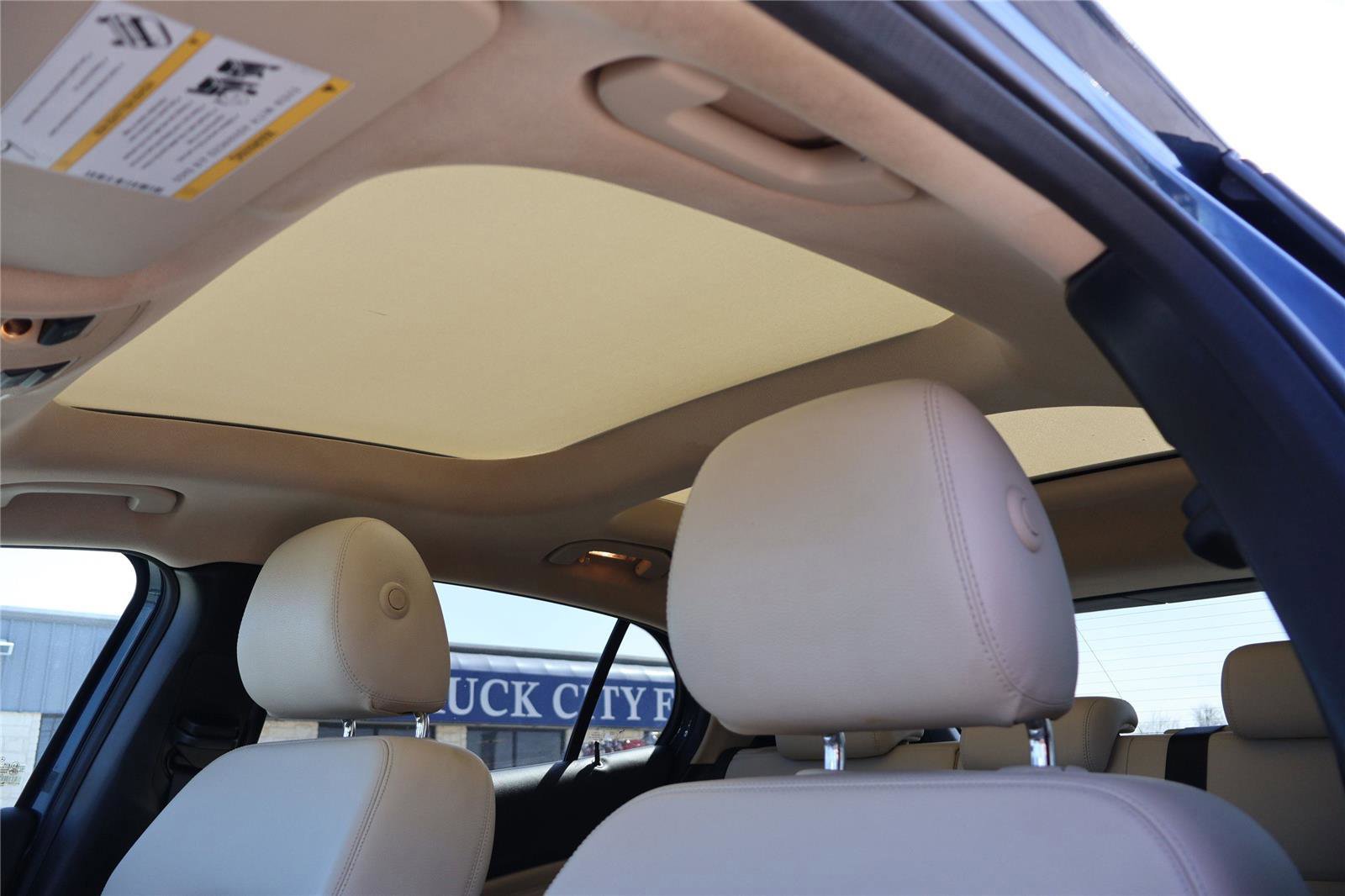 Used 2020 Mercedes-Benz GLA 250 4MATIC image 16