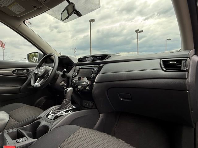 Used 2019 Nissan Rogue S image 30
