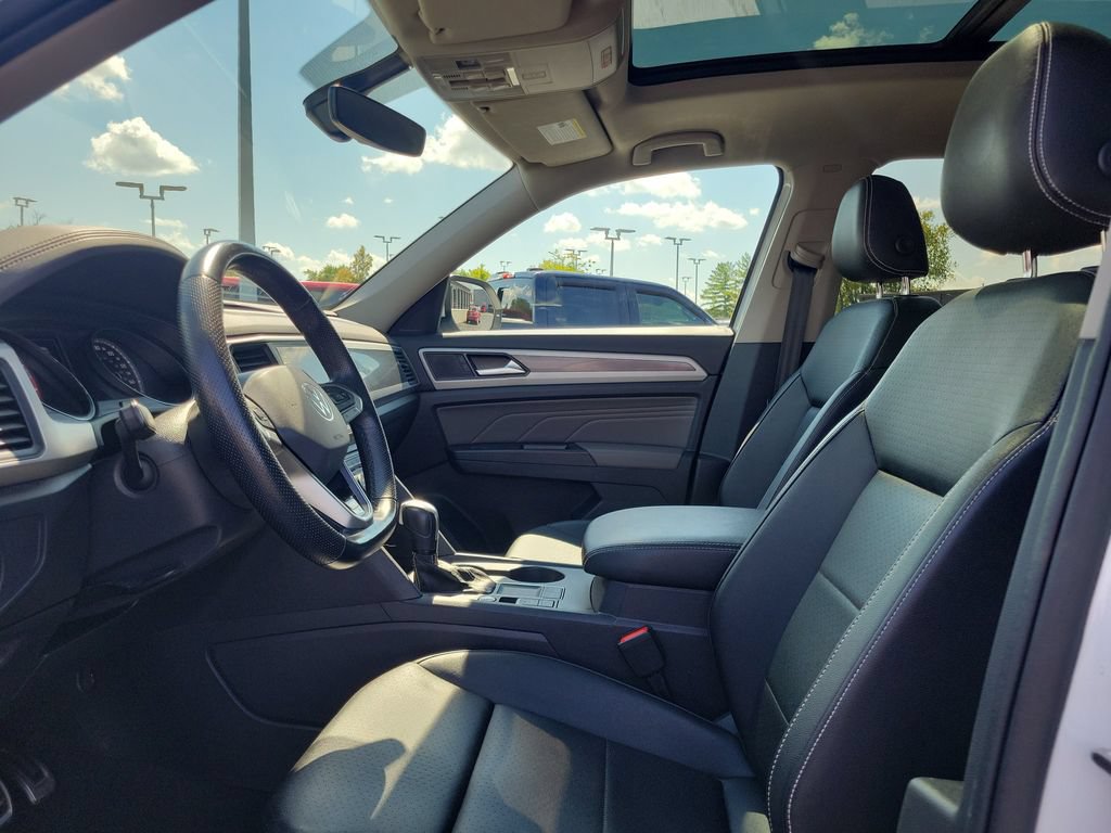 Used 2021 Volkswagen Atlas SE w/ Panoramic Sunroof Package FWD image 18