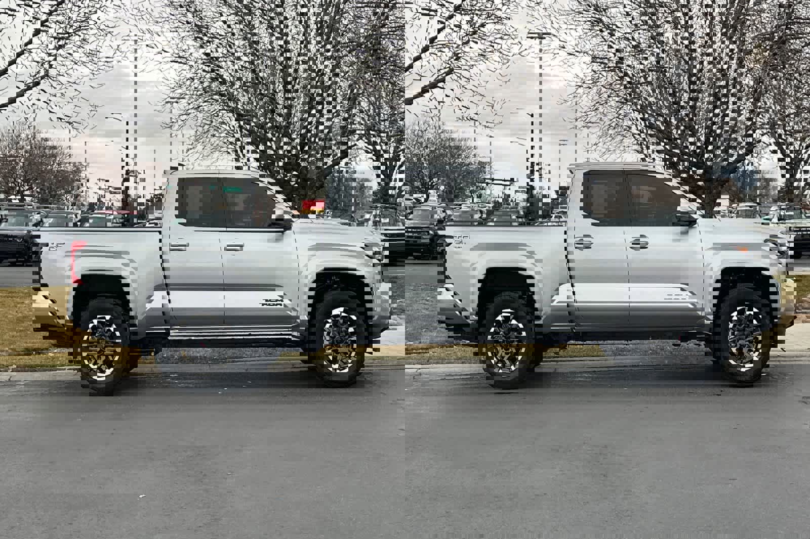 Used 2024 Toyota Tacoma TRD Sport image 6