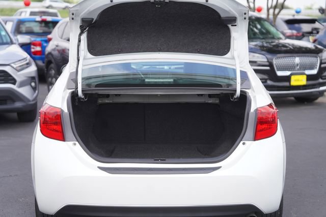 Used 2017 Toyota Corolla XLE FWD image 32