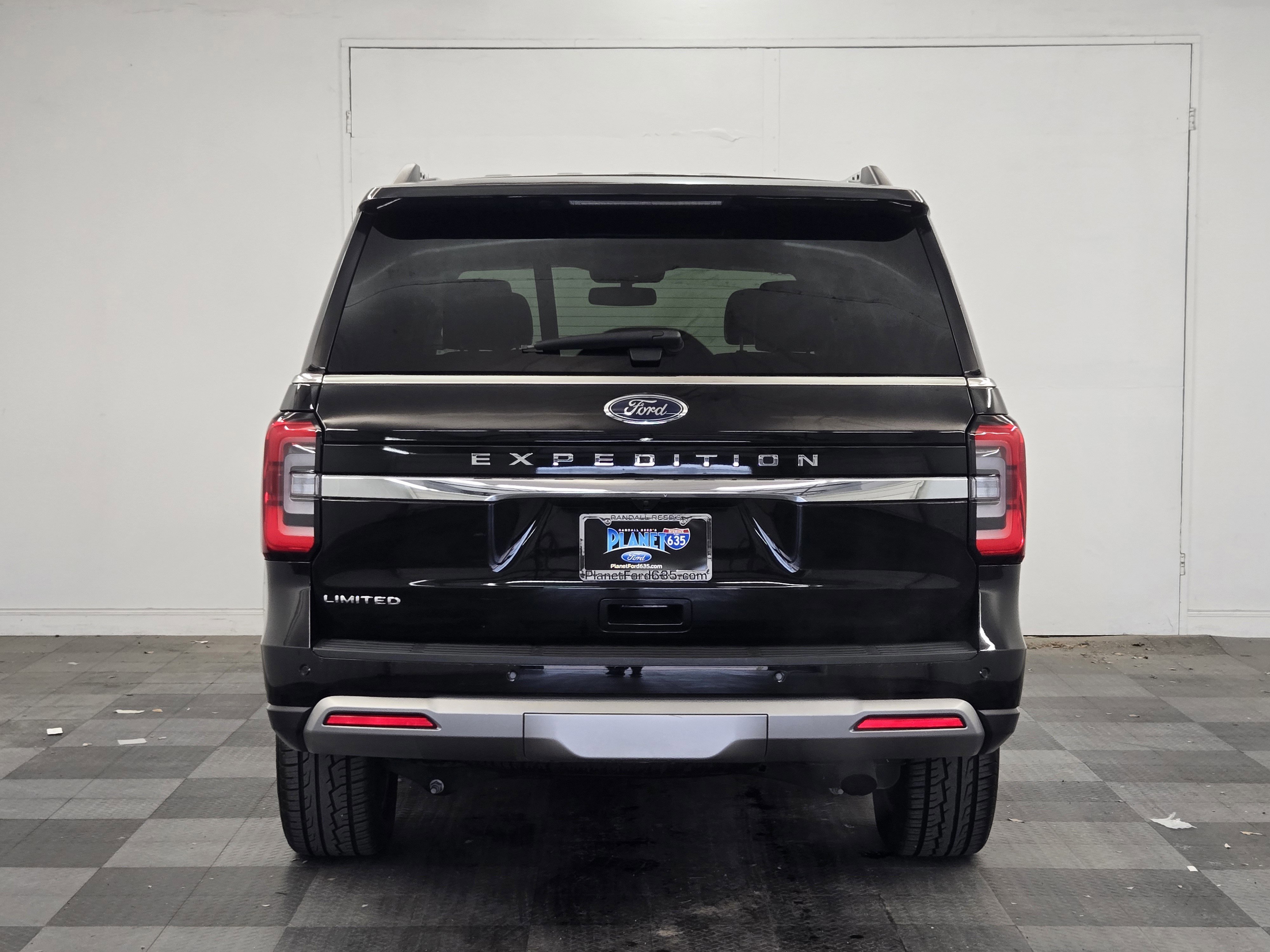 Certified 2024 Ford Expedition Limited RWD video 3