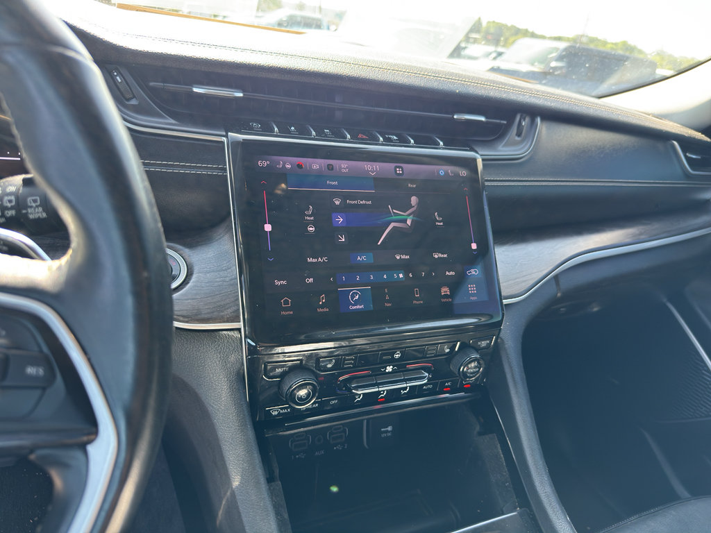 Used 2021 Jeep Grand Cherokee L Limited AWD/4WD image 15