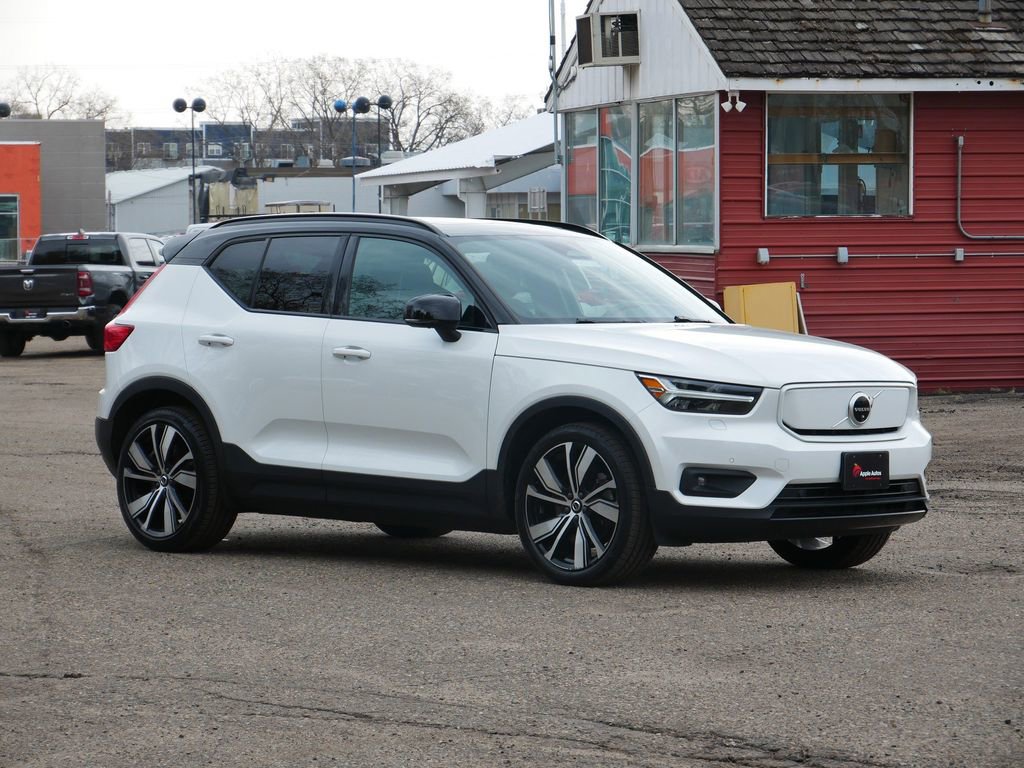 Used 2021 Volvo XC40 P8 Recharge w/ Advanced Package