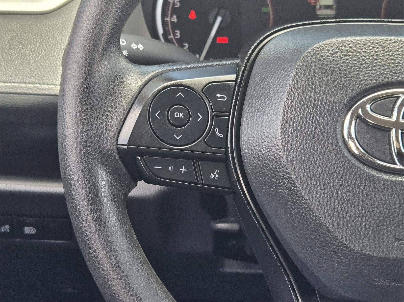 Used 2024 Toyota RAV4 LE FWD image 25