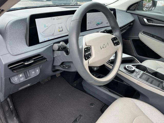 Used 2024 Kia EV6 Wind w/ Wind Technology Package AWD/4WD image 18