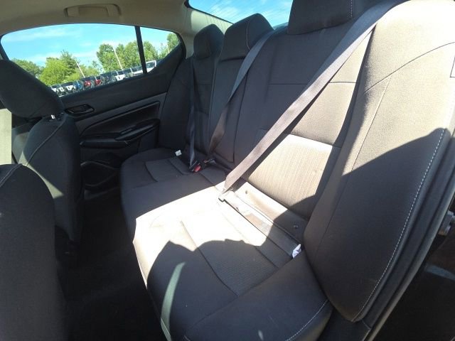 Used 2024 Nissan Altima 2.5 SV w/ SV Premium Package AWD/4WD image 13