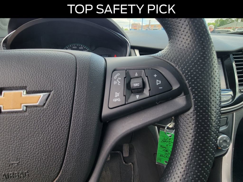 Used 2020 Chevrolet Trax LS FWD image 19