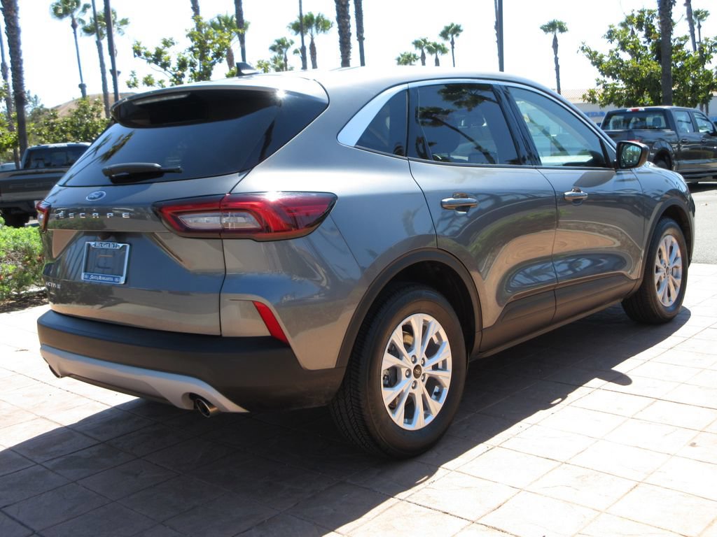 Certified 2024 Ford Escape Active FWD image 4