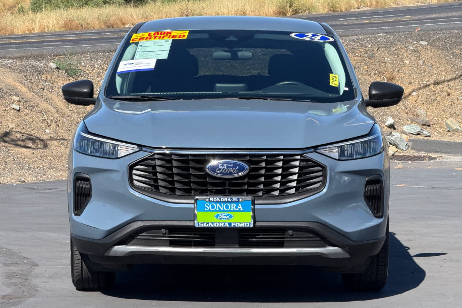 Certified 2024 Ford Escape Active AWD/4WD image 9