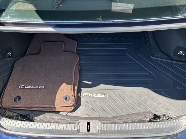 Used 2019 Lexus ES 350 w/ Accessory Package 2 FWD image 11