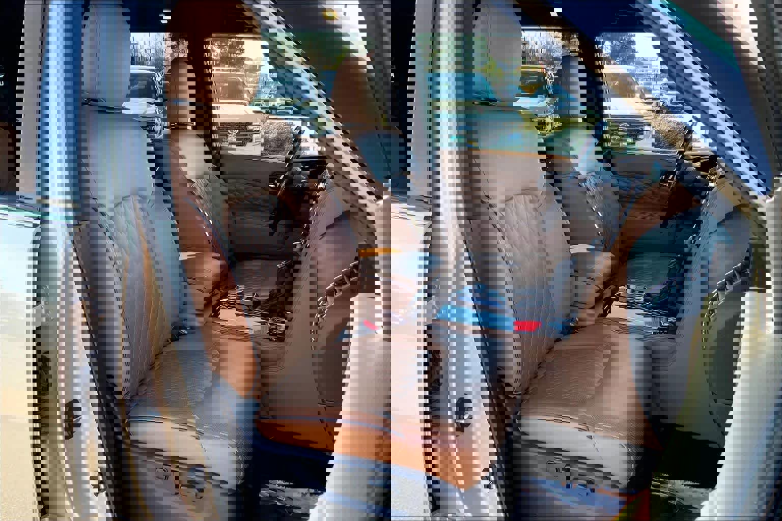 Used 2024 INFINITI QX80 Sensory w/ Cargo Package image 11