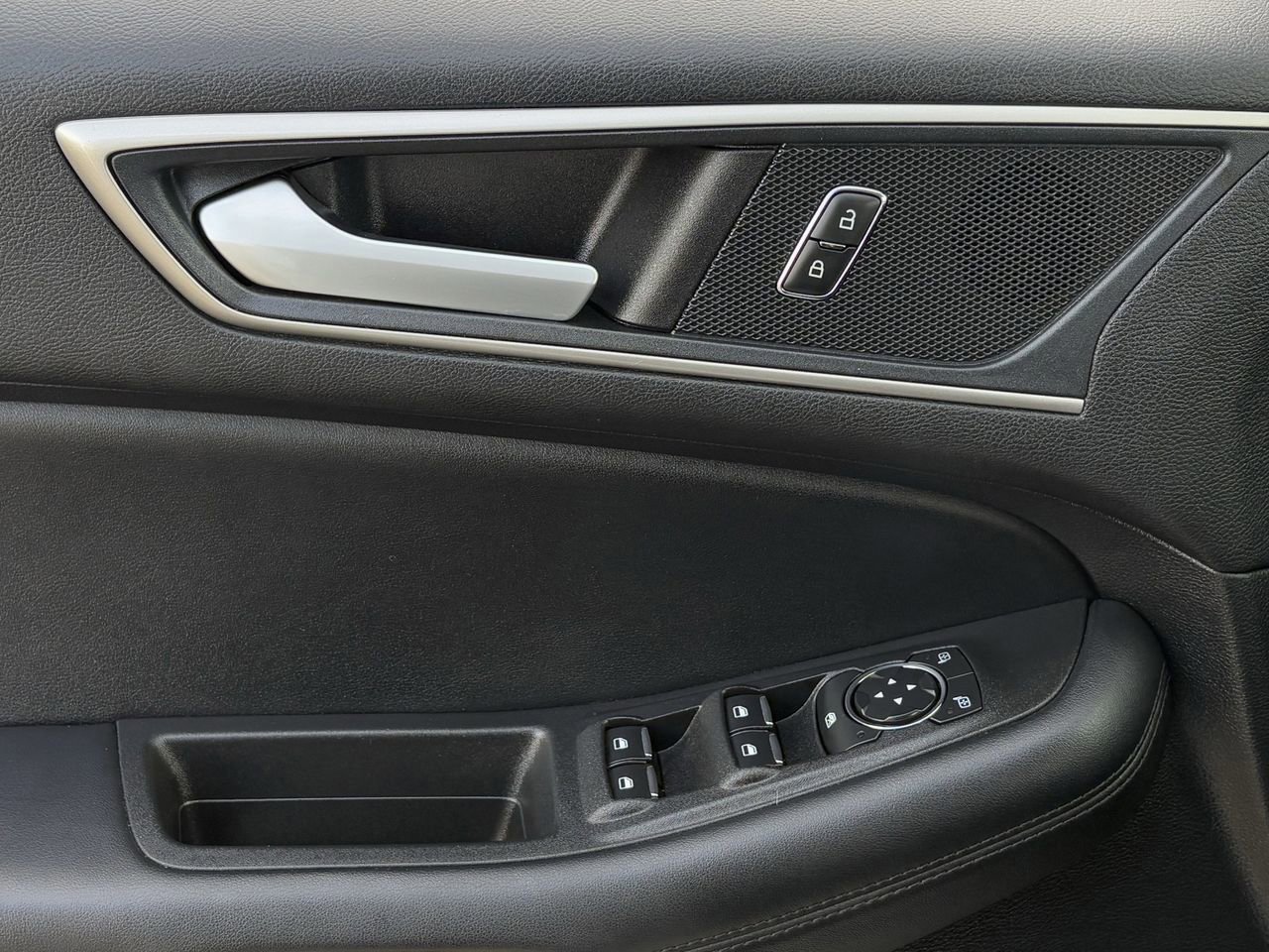 Certified 2021 Ford Edge SEL w/ Convenience Package image 26