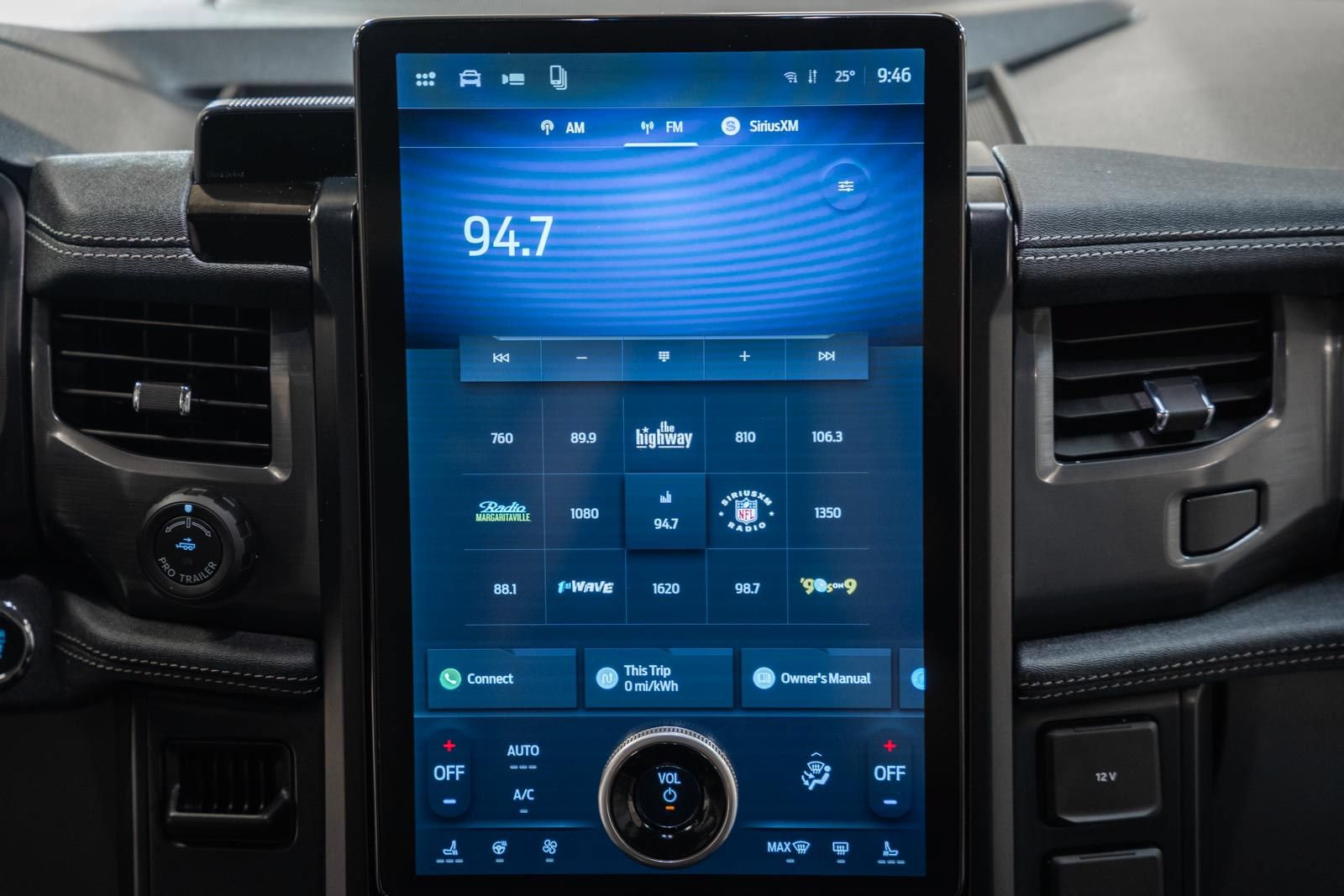 Certified 2025 Ford F150 Lightning Flash AWD/4WD image 31