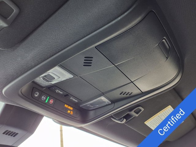 Used 2022 Chevrolet Equinox RS w/ LPO, Floor Liner Package AWD/4WD image 18