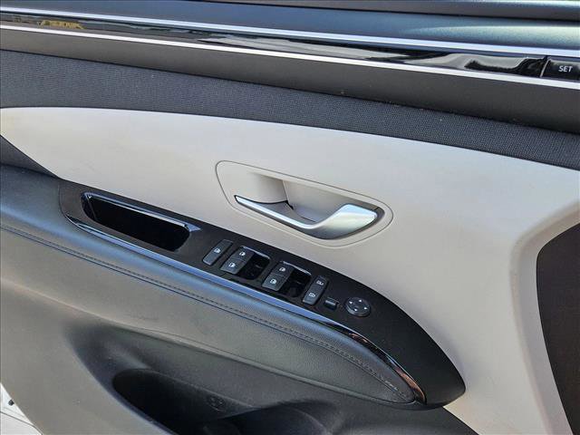 Used 2022 Hyundai Tucson Limited AWD/4WD image 6