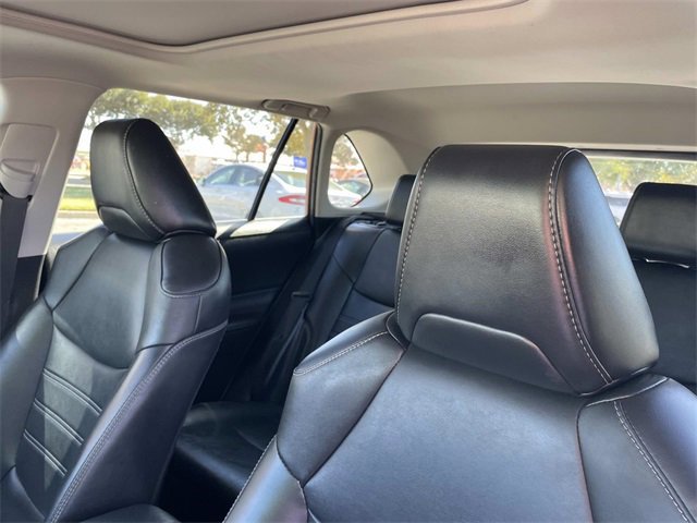 Used 2022 Toyota RAV4 XLE Premium image 20