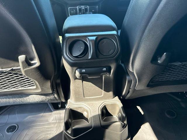Used 2025 Jeep Gladiator Sport AWD/4WD image 17