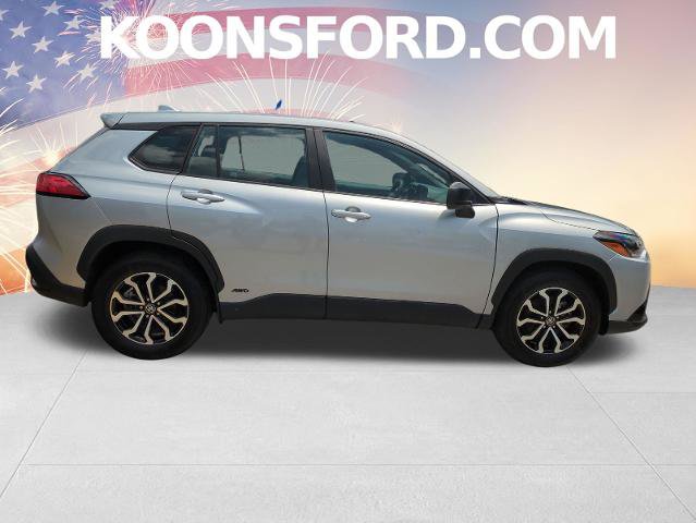 Used 2024 Toyota Corolla Cross AWD Hybrid image 6