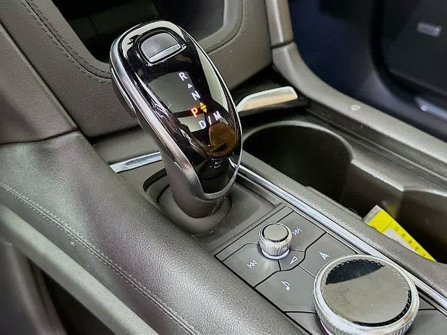 Used 2022 Cadillac XT5 Premium Luxury FWD image 19