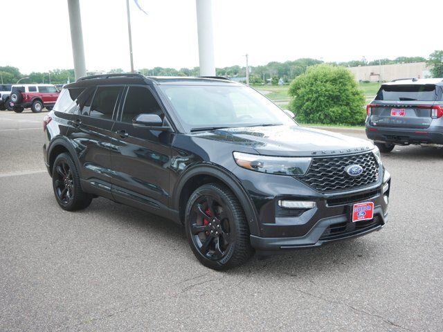 Certified 2020 Ford Explorer ST w/ ST Street Pack AWD/4WD image 3