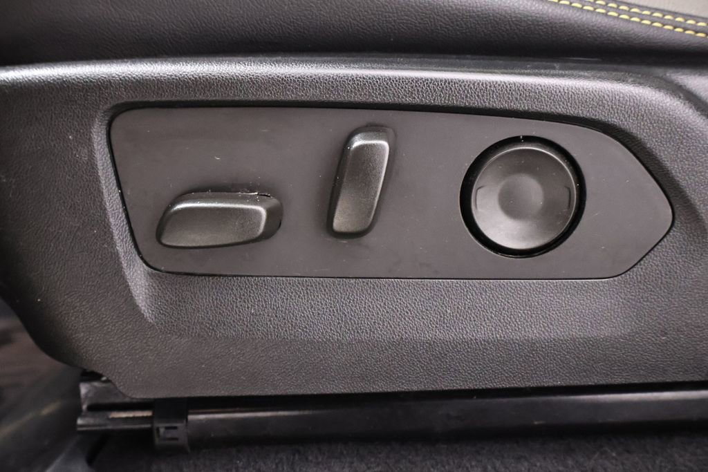 Used 2024 Chevrolet Colorado ZR2 w/ ZR2 Convenience Package III image 11