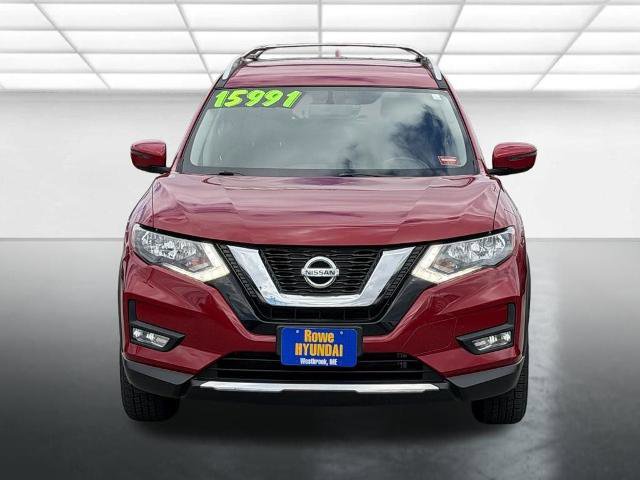 Used 2017 Nissan Rogue SV AWD/4WD image 2