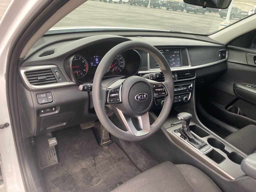 Used 2020 Kia Optima LX image 12