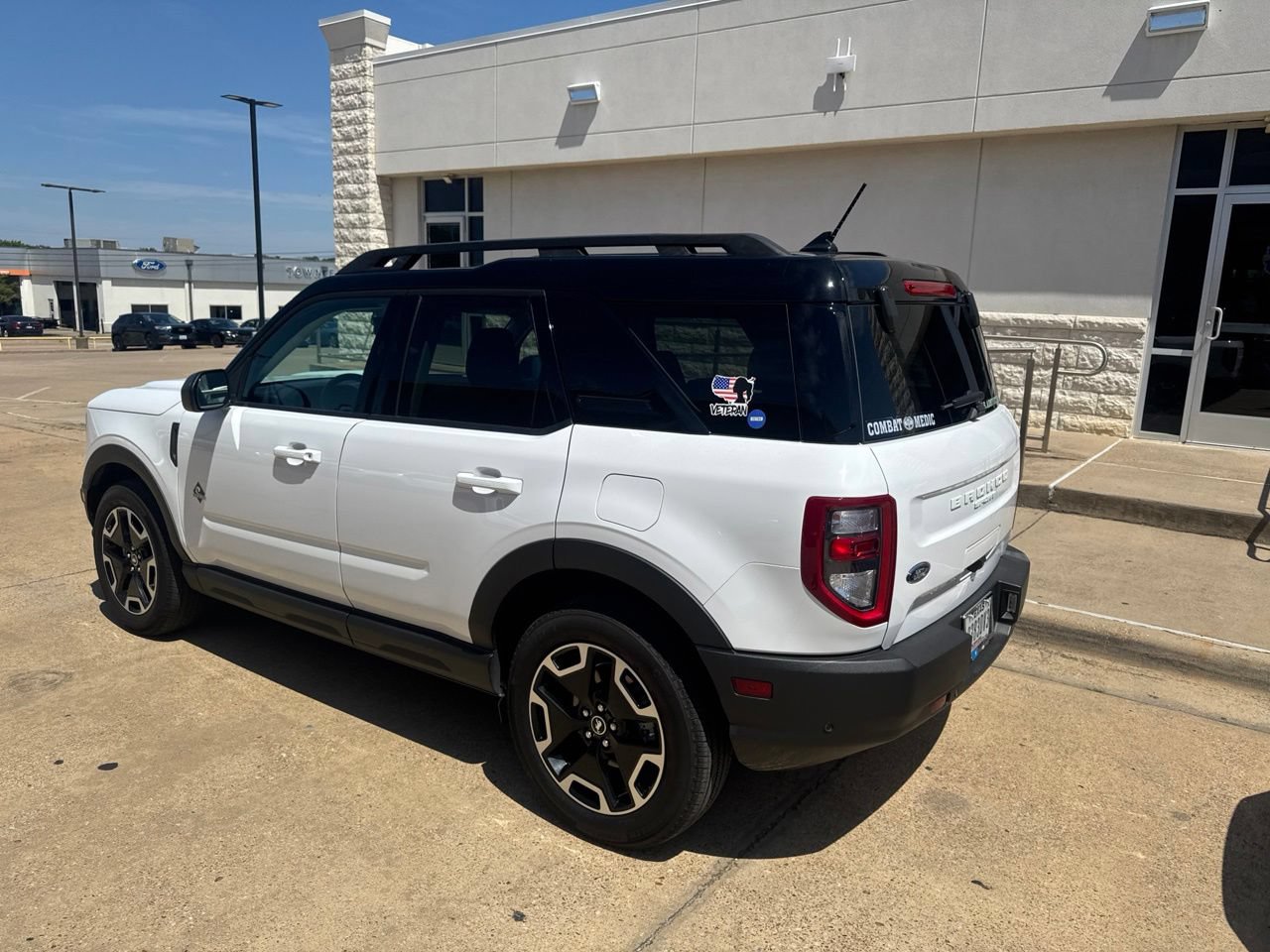Certified 2024 Ford Bronco Sport Outer Banks w/ Tech Package AWD/4WD image 6