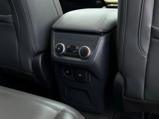 Certified 2025 Ford Explorer Active w/ Active Comfort Package AWD/4WD image 22