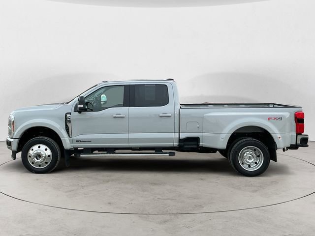 Certified 2025 Ford F450 Lariat w/ FX4 Off-Road Package image 2