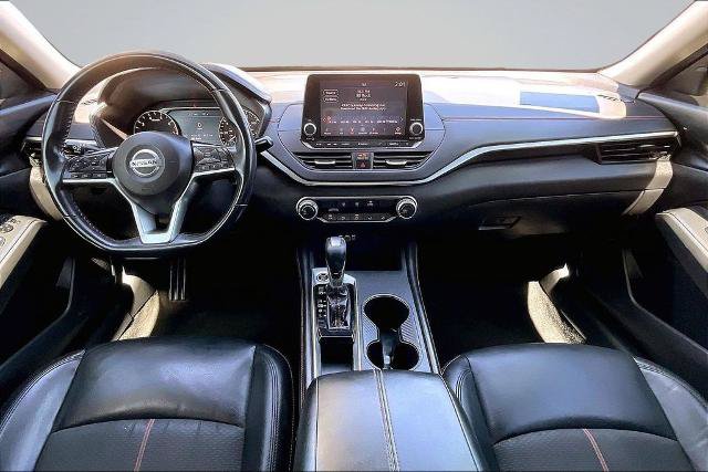 Used 2021 Nissan Altima 2.5 SR FWD image 16