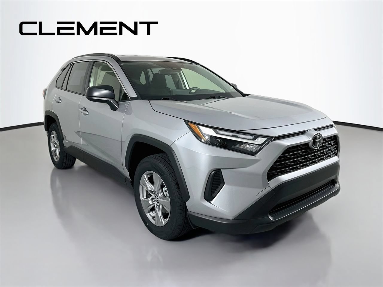 Used 2025 Toyota RAV4 LE AWD/4WD image 5