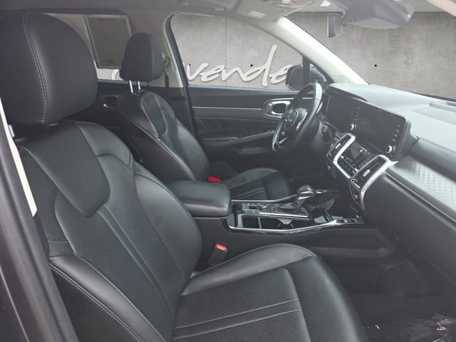 Used 2023 Kia Sorento SX AWD/4WD image 24