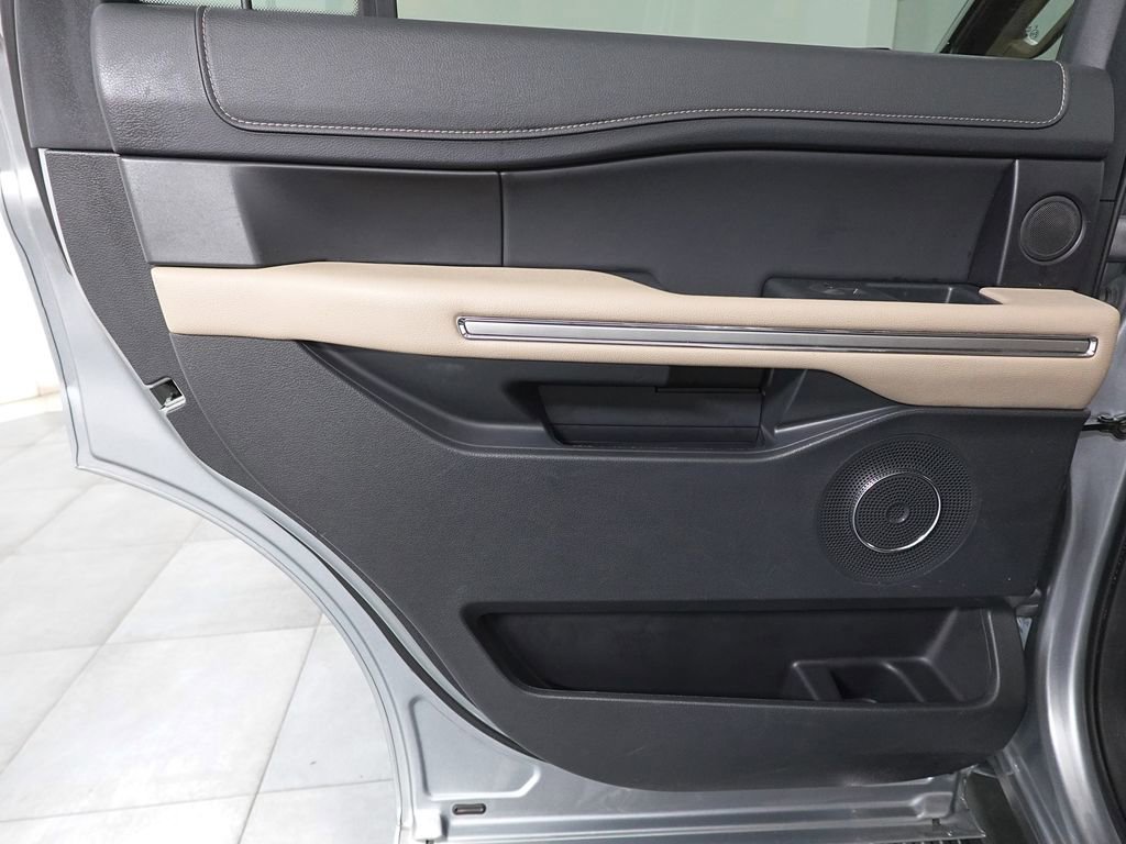 Certified 2024 Ford Expedition Limited image 26
