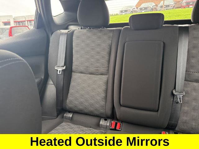 Used 2017 Nissan Rogue Sport SV w/ SV All-Weather Package AWD/4WD image 14