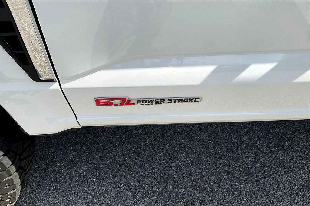 Certified 2024 Ford F350 Platinum w/ Tremor Off-Road Package image 25