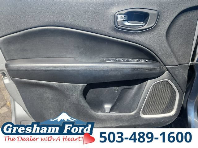 Used 2018 Jeep Compass Latitude AWD/4WD image 18