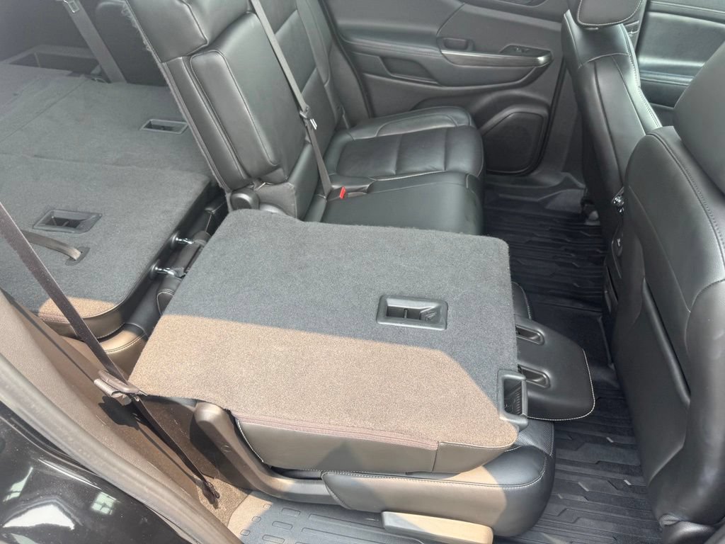 Used 2019 GMC Acadia SLT w/ LPO, Floor Liner Package AWD/4WD image 61