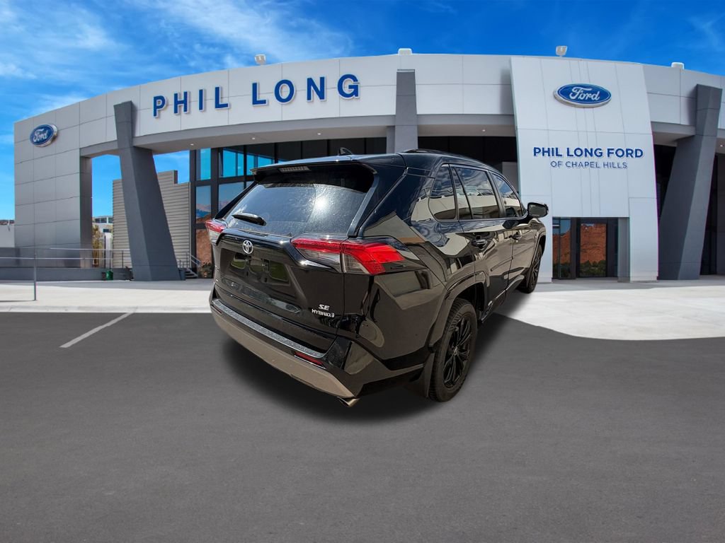 Used 2022 Toyota RAV4 SE w/ Convenience Package AWD/4WD image 6